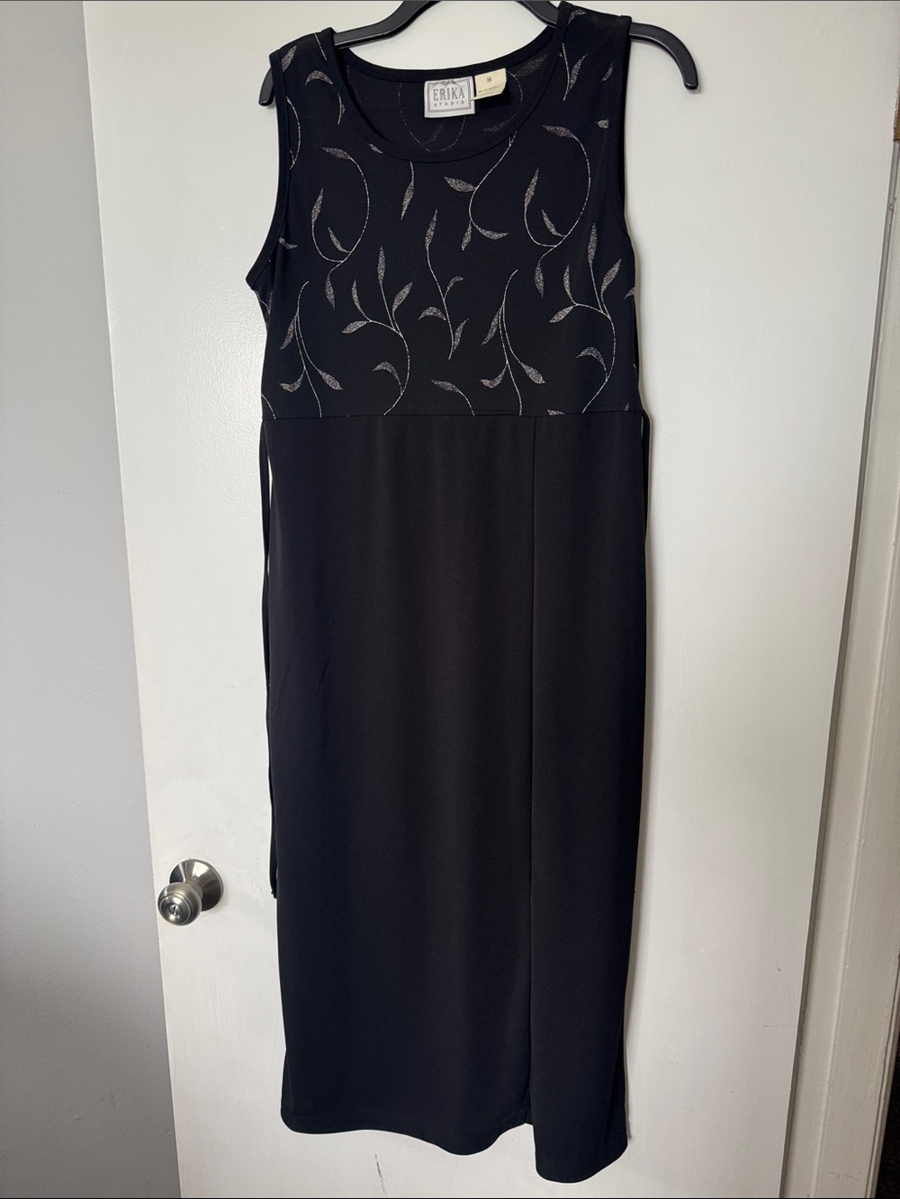 Vintage Erika Black Sleeveless Column Dress with White Dotted Leaf Motif Medium